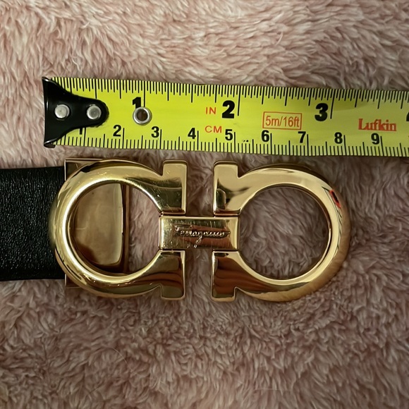 Reversible Ferragamo Leather Belt - Picture 11 of 16